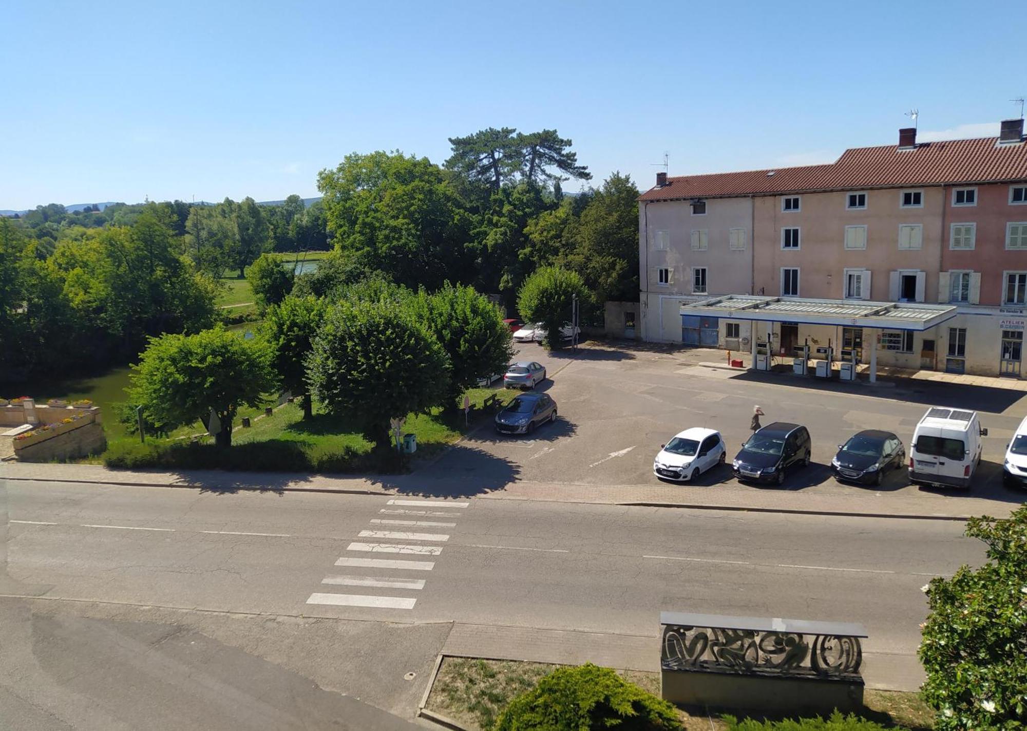 Le Cinoche, Cocon Sous Les Toits Apartment Pont-de-Vaux Exterior foto